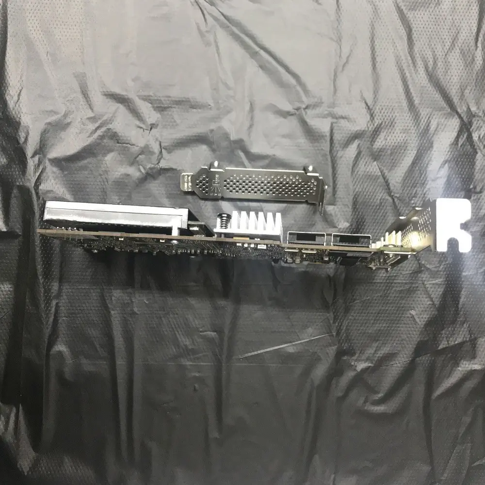 وحدة تحكم IBM M5015 / LSI 2108 RAID 5 512MB 6G PCIe x8+BBU08=LSI 9260-8I