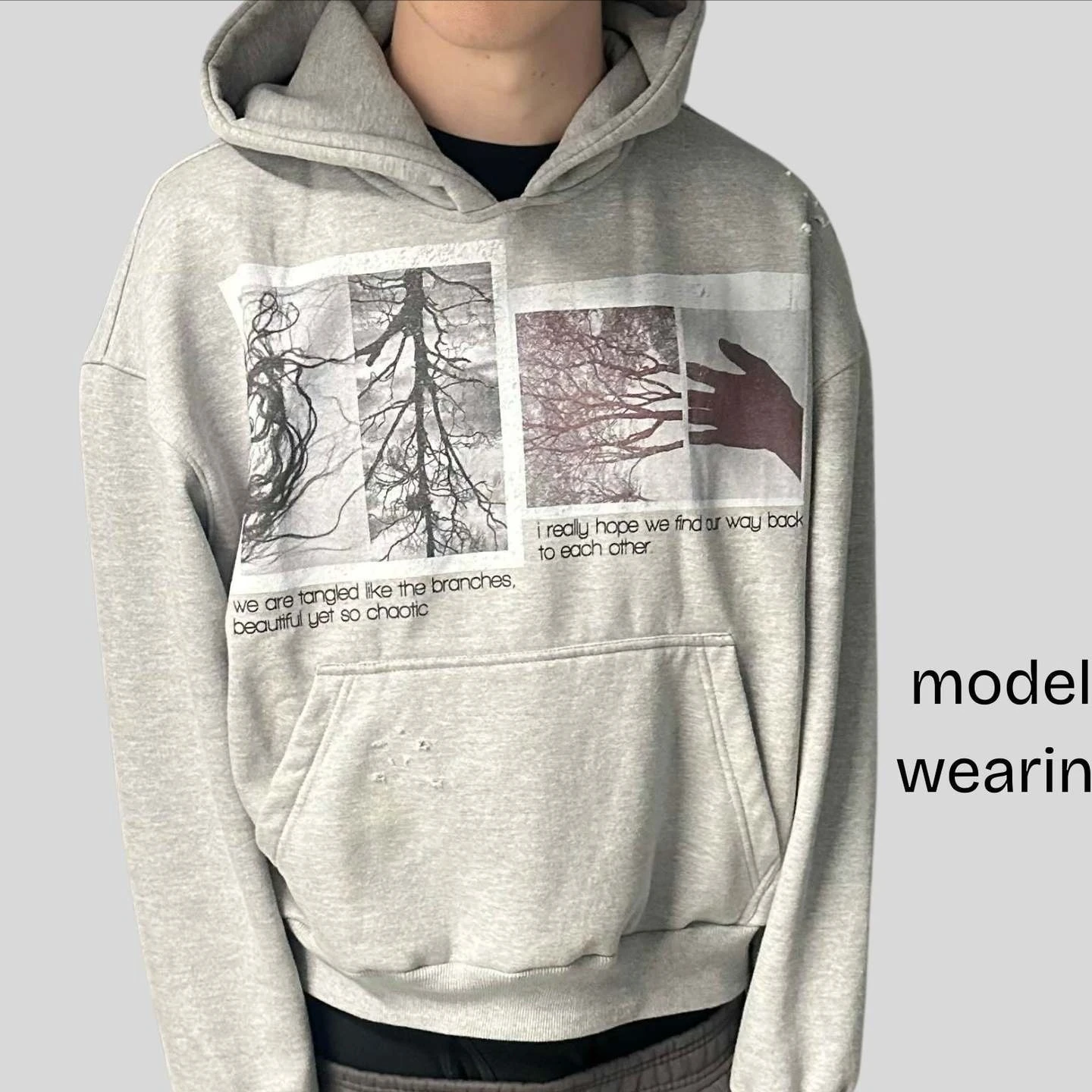 Amerikanischer Ästhetik-Hoodie in Grau, Unisex, Oversize, mit Grafikdruck, verwirrte Äste, handbedruckt, künstlerischer Slogan, Fleece-Pullover, Sweatshirt