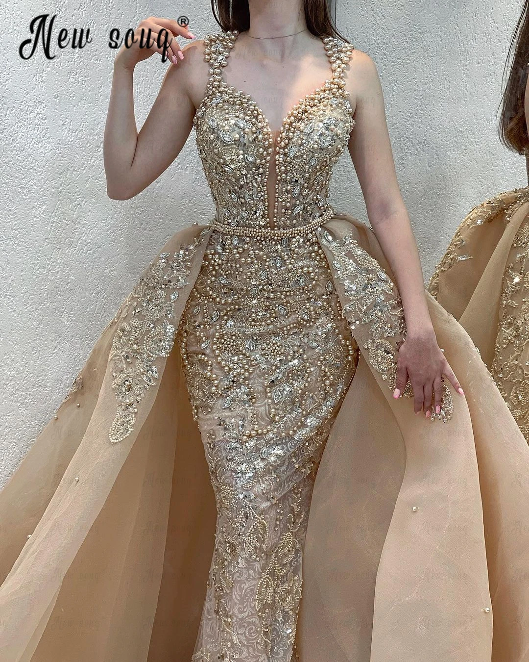 Robe de Soirée Formelle Champagne Clair à Col Plongeant, Tenue de Gala Personnalisée avec Surjupe et Perles, 2 Pièces