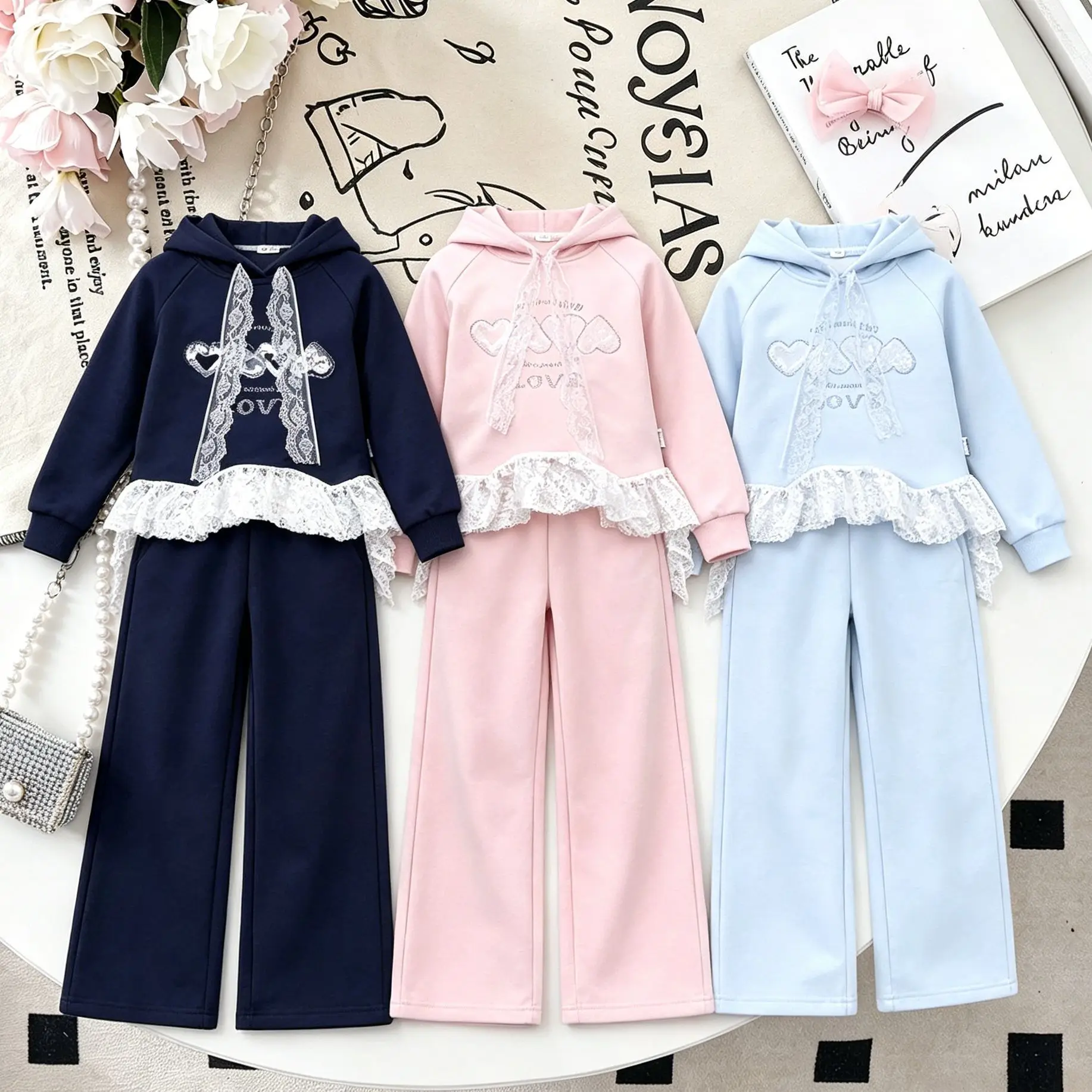 Autumn and Winter Girls Long Sleeve Set Lace Love Letter Hot Diamond Hooded Top Pants Two Piece Set 2026 New 6