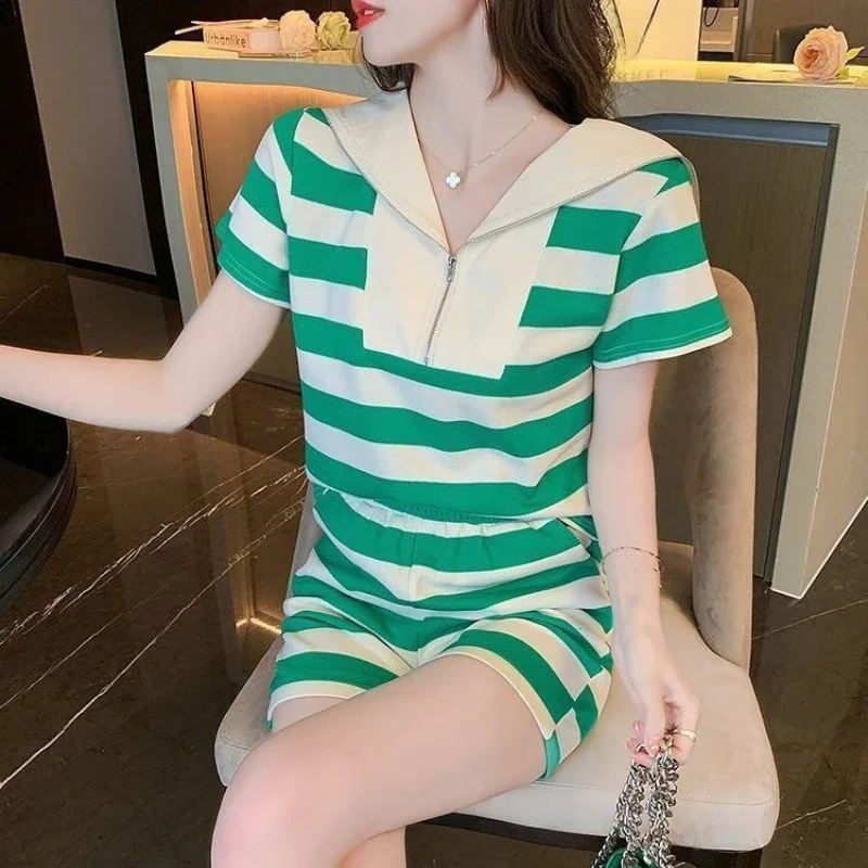 Conjuntos curtos femininos 2 peças moletom t camisa listras zip estilo coreano elegante promoção superior e inferior luz completa shorts femininos