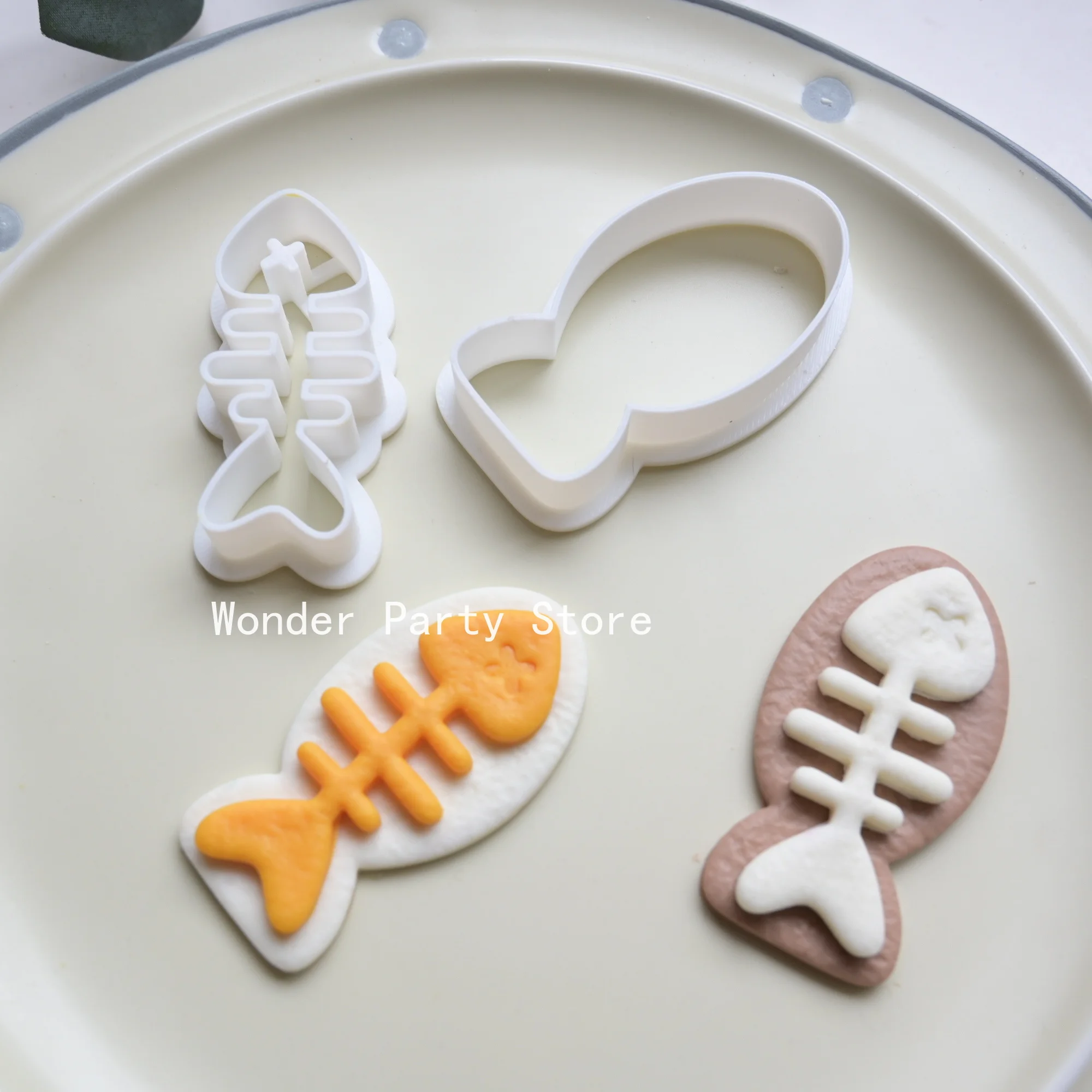 Fish Bone Biscuit Mold Cartoon Fish Bone Cookie Cutter DIY Baking Fondant Cakes Biscuits Mold Party Dessert Candy Decor Supplies