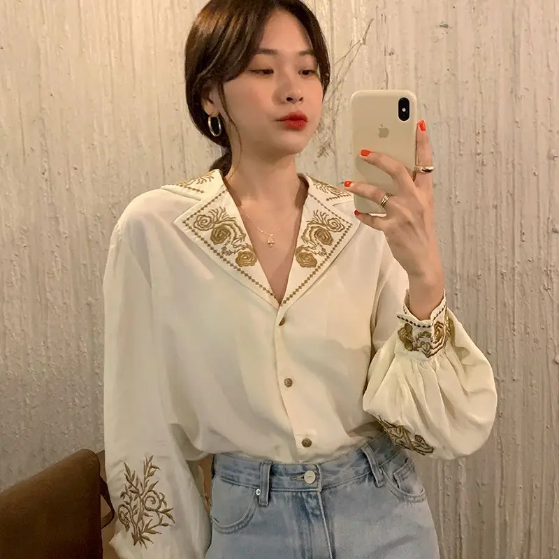 New Women\'s Korean Fashion Vintage Palace Style Embroidery Shirt Elegant Chic Notched Neck Blouse Lantern Long Sleeve Loose Tops