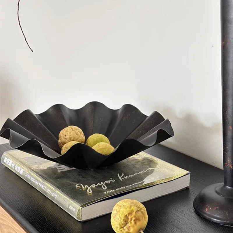 Modern Candy Cake Specialty Plates Pretty Unique Kitchen Metal Dessert Plate Luxury Fruit Plates Dining Table Decorative Tray