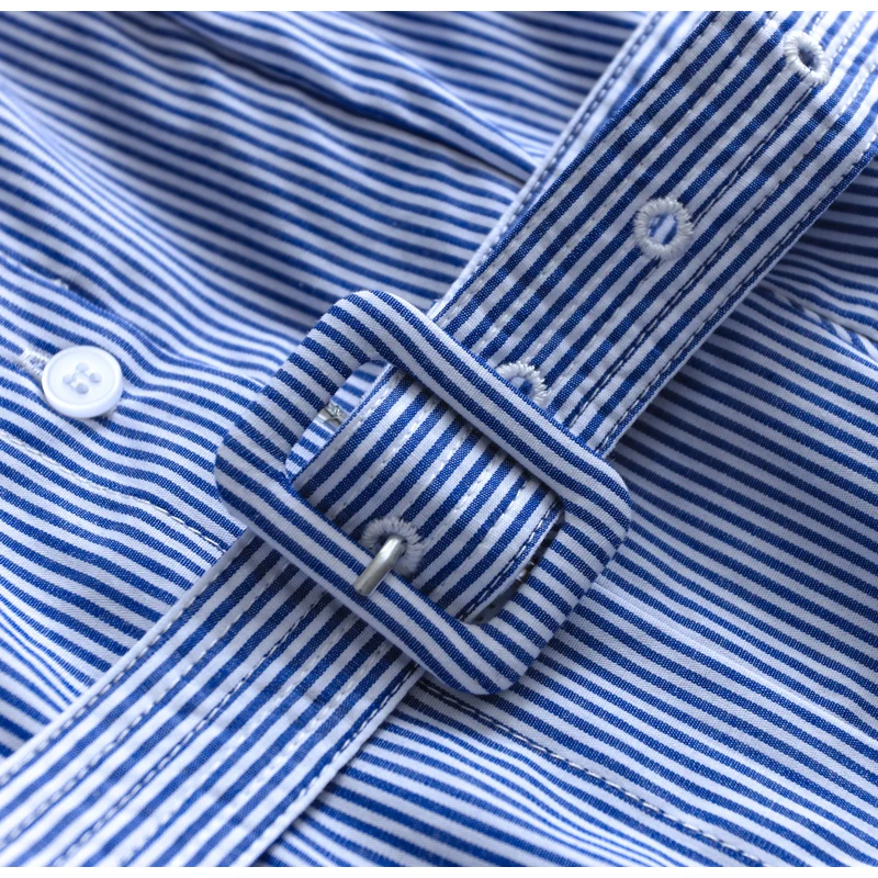 Elegancka niebieska sukienka damska z kołnierzykiem, zapinana na jeden guzik, w paski, koszulowa sukienka damska, letnia, codzienna, uniwersalna sukienka z długim rozcięciem.