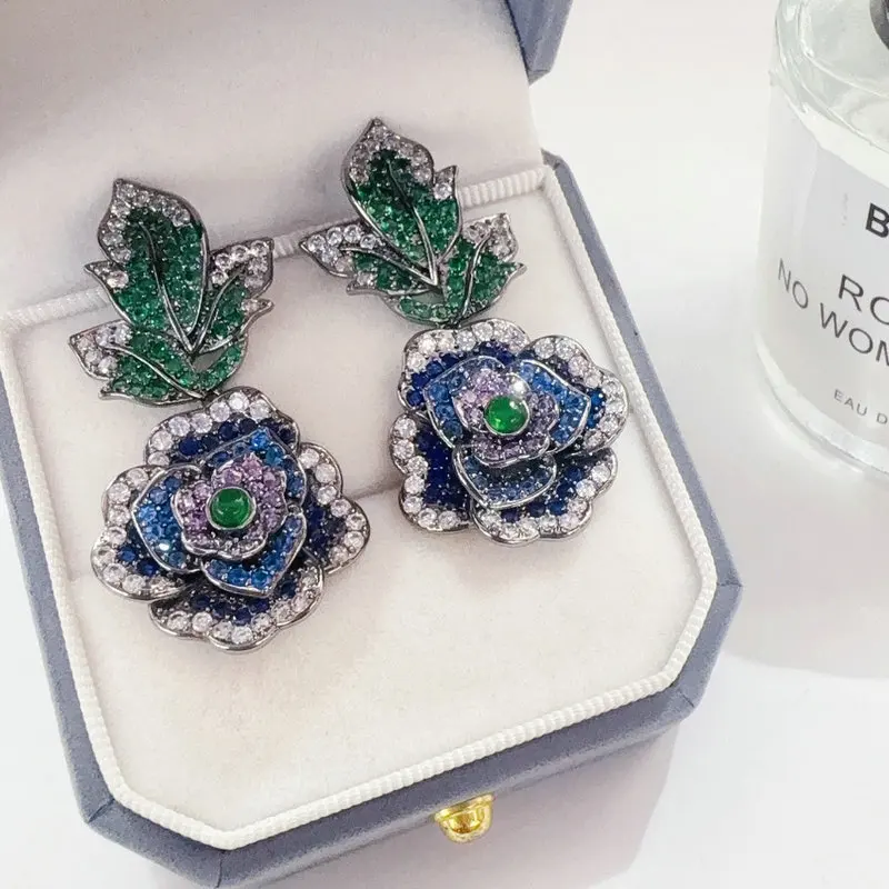

Bilincolor Exquisite Blue Rose Earrings with Leaf for Women