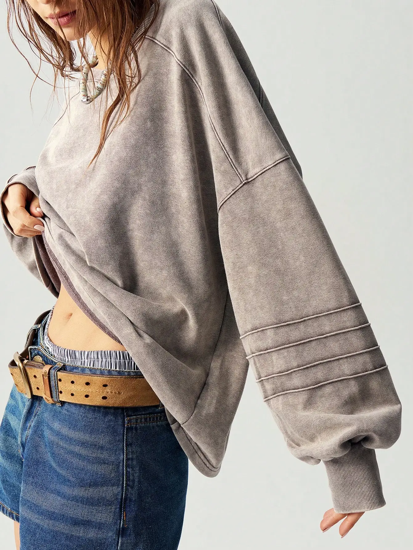 

Women's Oversized Dropped Shoulder Sweatshirt with Ribbed Cuffs, Casual Fall Winter Top