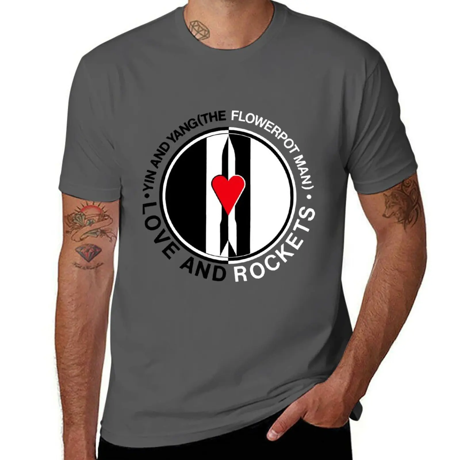 

Special Present Love And Rockets Cute Graphic Gifts T-Shirt men t shirt cotton 100% t shirts for man graphic funny T-Shirt