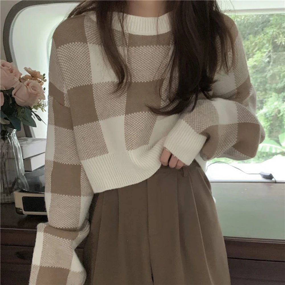 Women's Knit Pullover Top with Color Block Plaid Pattern Short Sleeve Regular Length for Daily Holiday and Social Activities