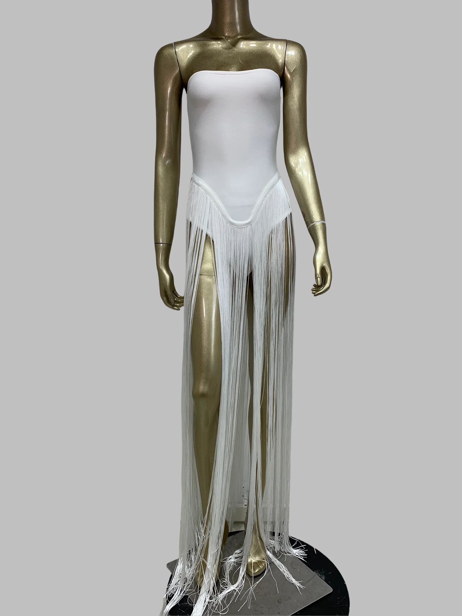 

2025 Women Summer Designer White Strapless Bodysuit Fringed Dress Celebrity Evening Club Party Elastic Bandage Dresses
