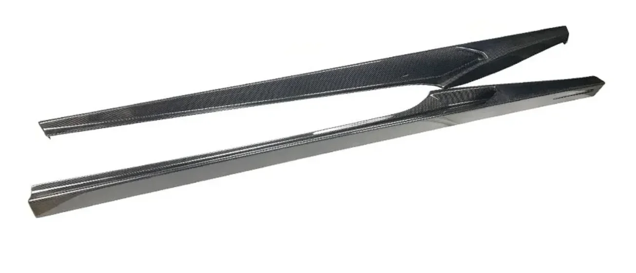 

Prepreg Dry Carbon Plain Weave N Style Carbon Fiber Side Skirts for 488 GTB Coupe