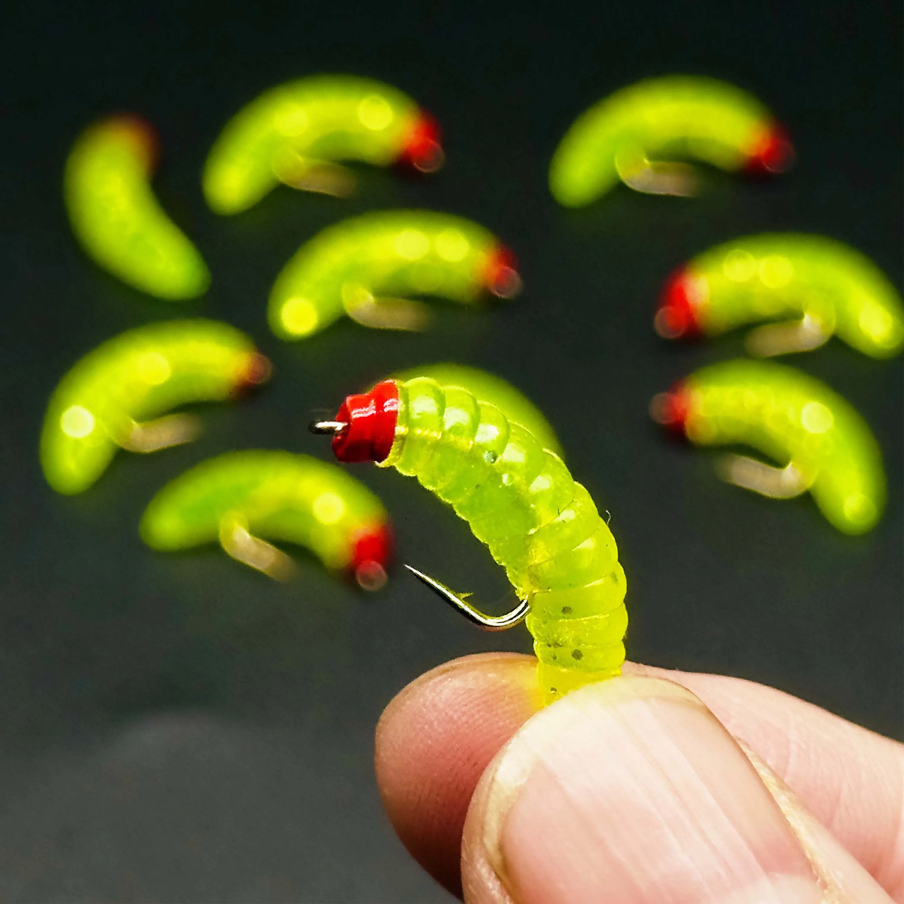 Mosca biónica gusano suave como señuelo para trucha y perca