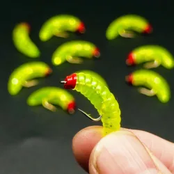Mosca biónica gusano suave como señuelo para trucha y perca