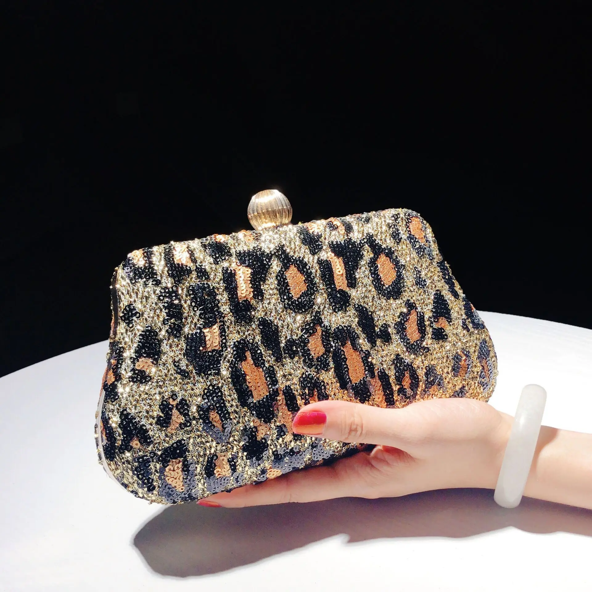 2024 Stylish Women Dinner Bag Luxury Embroidered Sequins Top Handle Bags Shoulder Handbag Leopard Print Clutch Purse Noble Tote