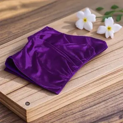 

1 пара защитных чехлов для коньков из прочного износостойкого материала, подходят для большинства коньков, включая хоккейные и фигурные, легкие и удобные в использовании.