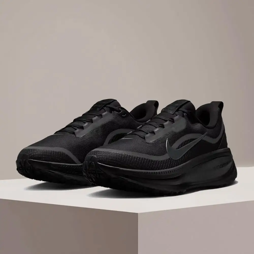 

Nike VOMERO 18 GTX Classic Men's Shoes: Stylish, Versatile, Non-Slip, Durable, for Sports Training and Running HQ7001-001