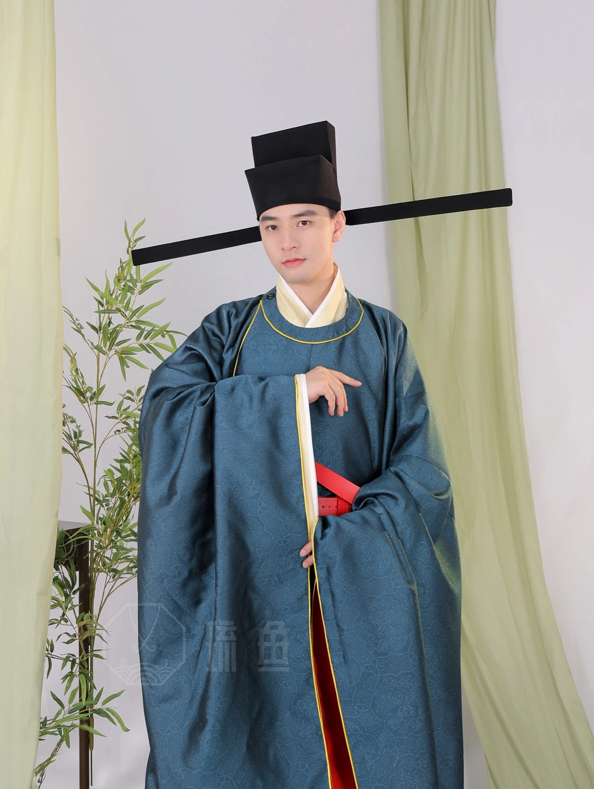 Chinese Hanfu Costume Ancient Official Attire Song dynasty Round neck robe Traditional Scholar Long Robe Swordsman Cosplay Outfi