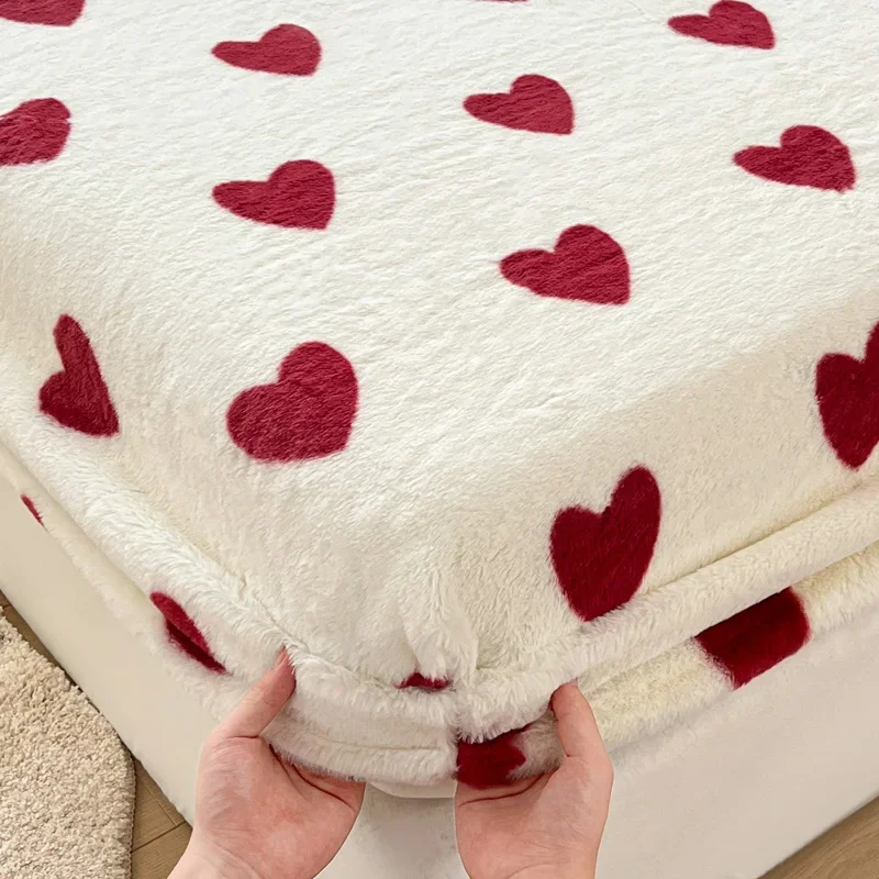 Winter thermal plush fitted sheet elastic mattress cover red heart printed warm coral fleece bed linens queen king size