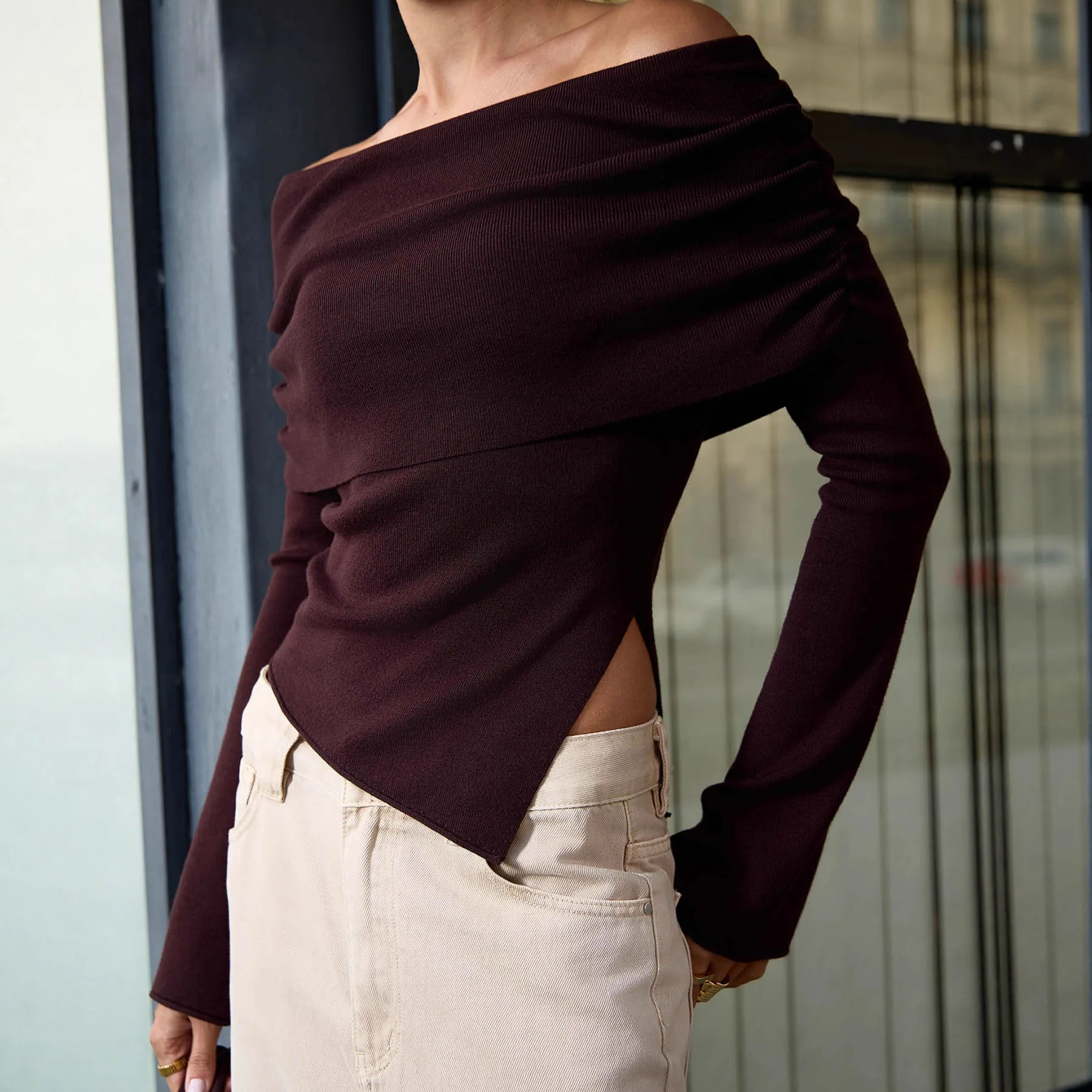 

Шикарный женский сексуальный пуловер с открытыми плечами, тонкий трикотаж с длинными рукавами, топ Y2K, винтажные черные футболки в стиле Харадзюку, элегантная женская одежда