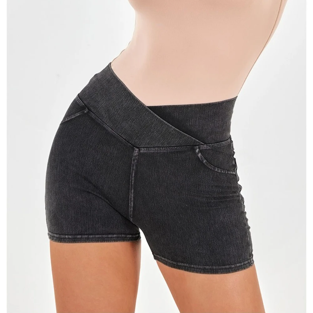 Nouveaux shorts en jean taille haute croisés pour le yoga, amincissants et rehausseurs de fessiers, avec double poche, style sportif décontracté, pour le fitness 2026