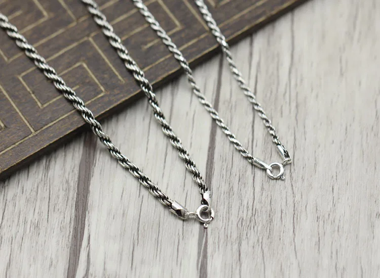 Personalized twisted pattern hemp rope collarbone chain retro fine style couple pendant versatile Thai silver sweater chain ster