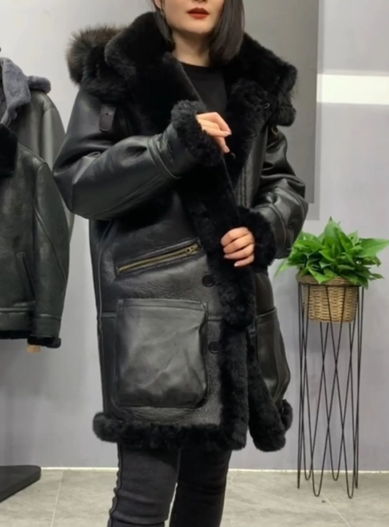 2024 Winter Warm Coat Men and Women Long Jacket Male Female Genuine Sheepskin Shearling 100% Real Thick Wool with a Hood Black