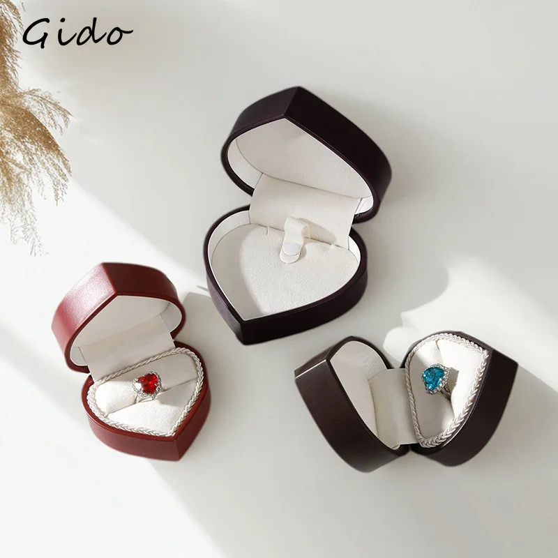 

Elegant PU Ring Box with Heart Shape Design Luxury Wedding Proposal Ring Holder Jewelry Gift Box for Special Occasions