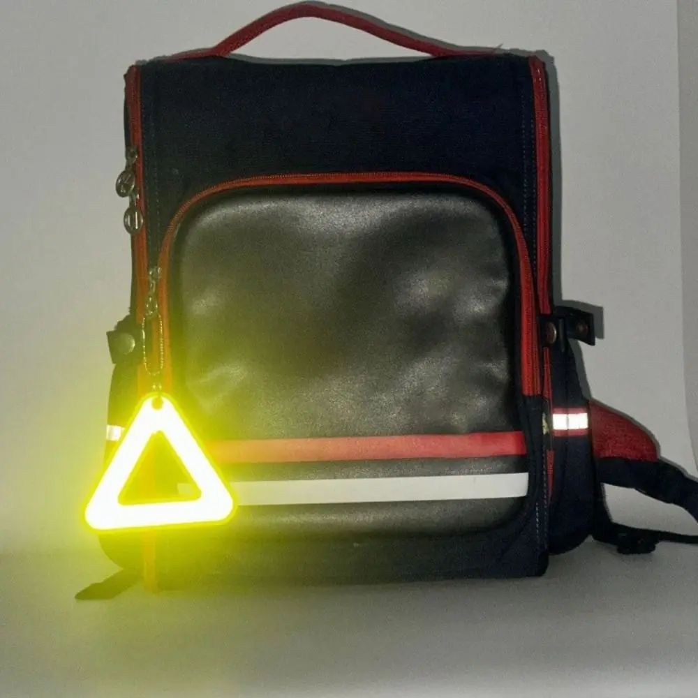 Reflective Reflective Keychain Lightweight Easy to Attach Safety Keychain Colorful Triangle Shape Backpack Pendant Night Walking
