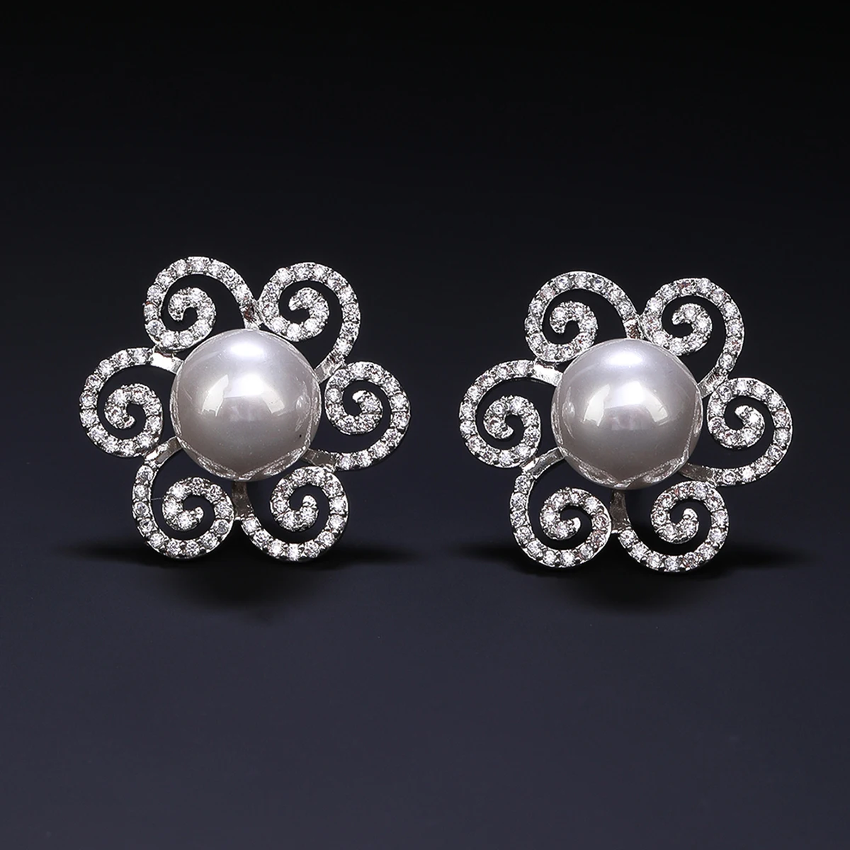 

Красивые серьги-гвоздики с кубическим цирконием и жемчугом, женские свадебные украшения, аксессуары для платья, подарок CE12368