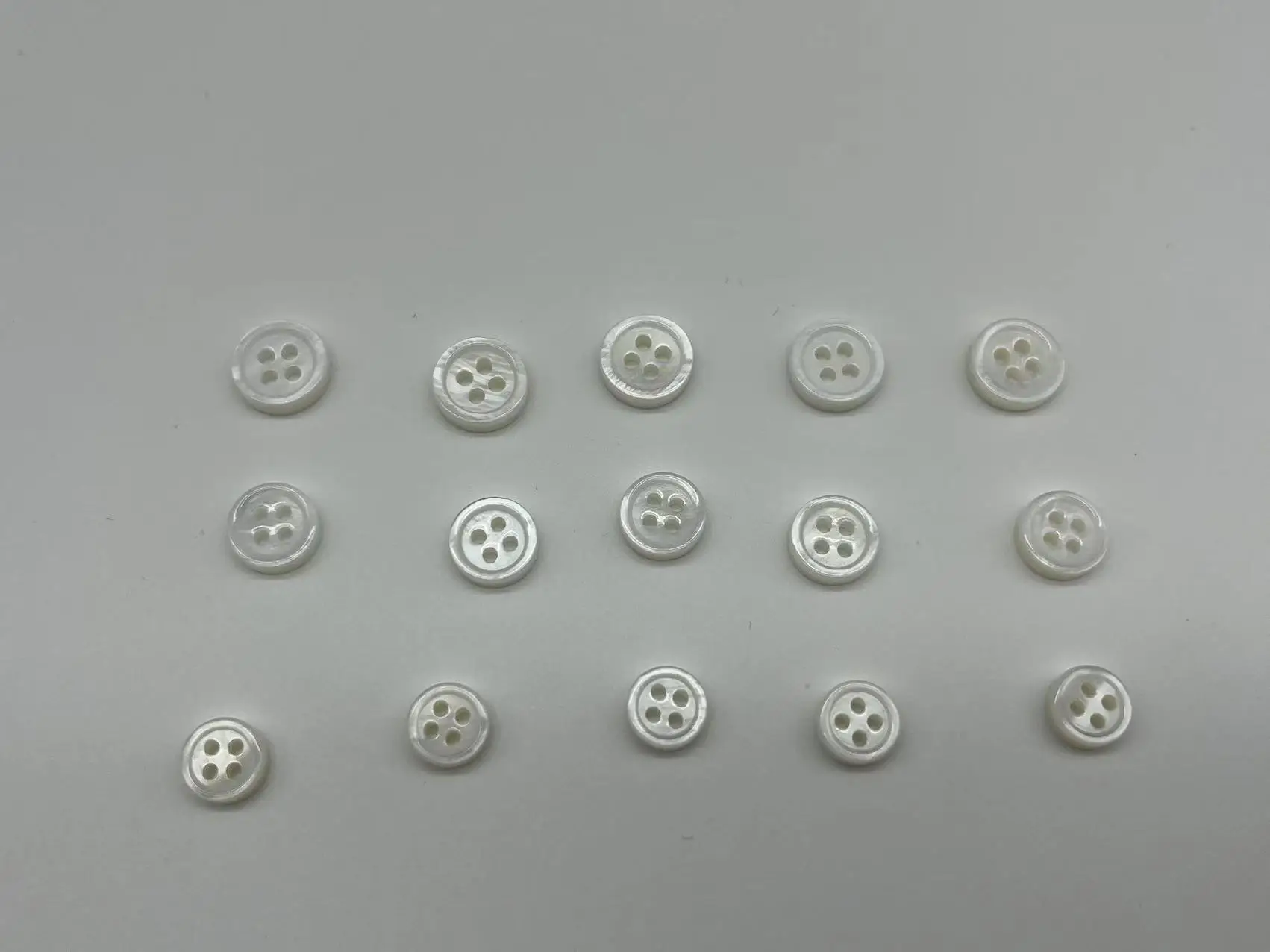 freeshipping 4 holes shell mother of pearl button 10mm  thick 3mm  double white  high quality for shirt  fashion blouse 100pcs