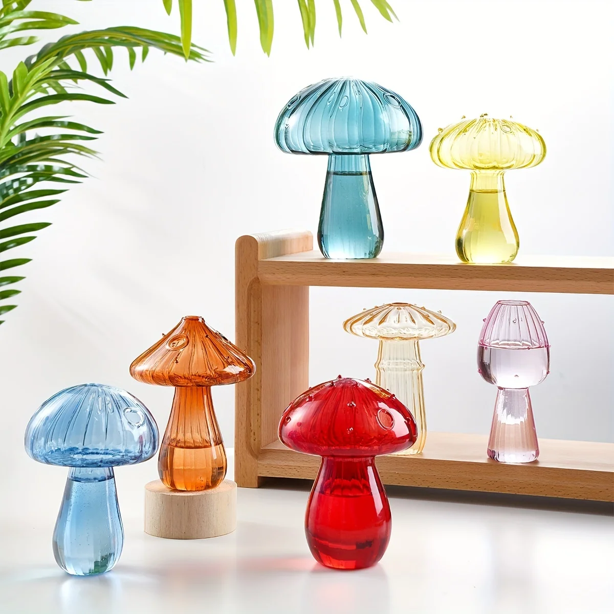 Transparent Glass Mushroom Vase - Hydroponic Planter for Home & Garden, Cute Round Pot Summer Plants Battery-Free image 2