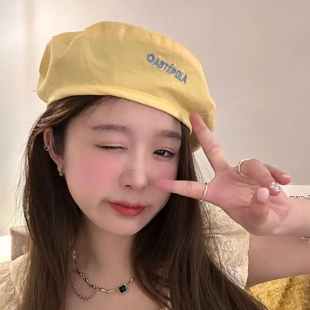 

Sweet Plaid Double-sided Beret Flat Solid Color Women Beanie Hat Japanese Painter Hat Octagonal Caps Women