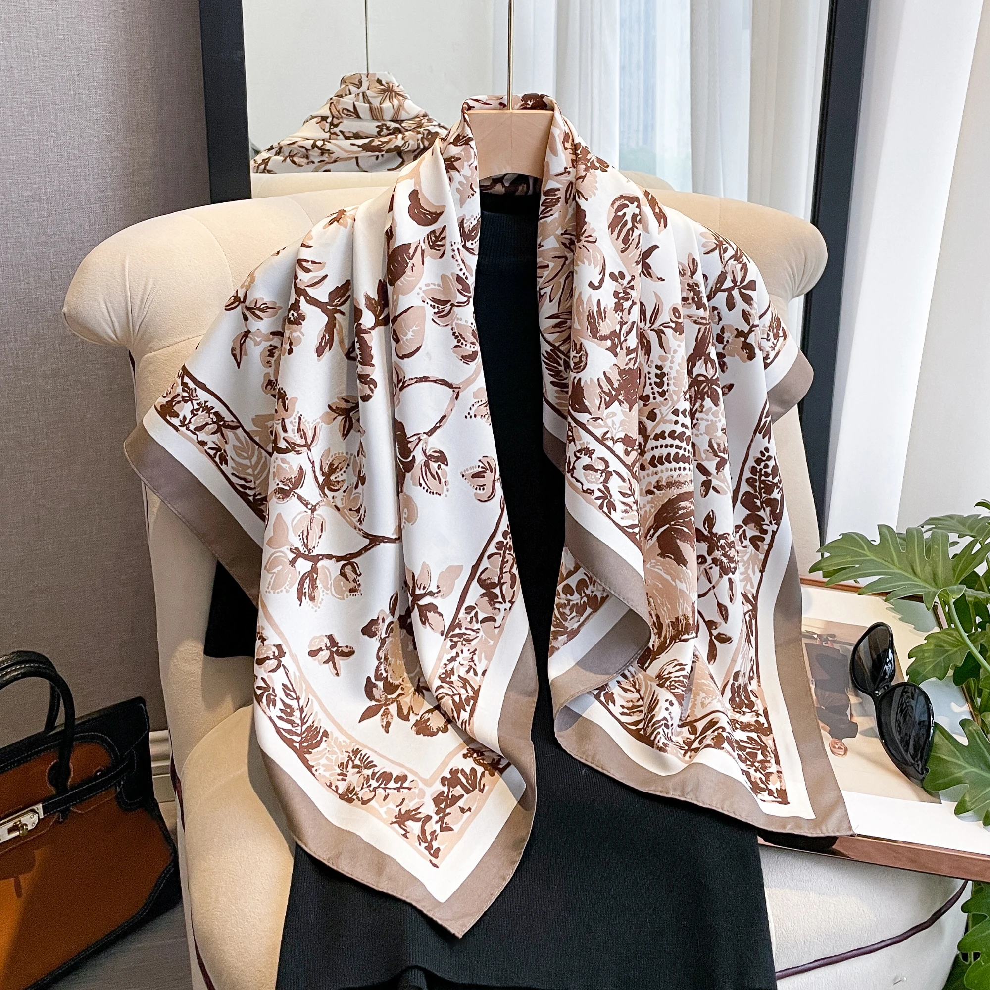 90*90CM Kerchief Four Seasons Luxury Square Silk Scarves Europe And America Fashion Bandannas New Twill Print Sunscreen Shawls