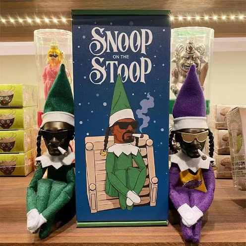 Snoop on A Stoop Christmas Elf Doll keychain