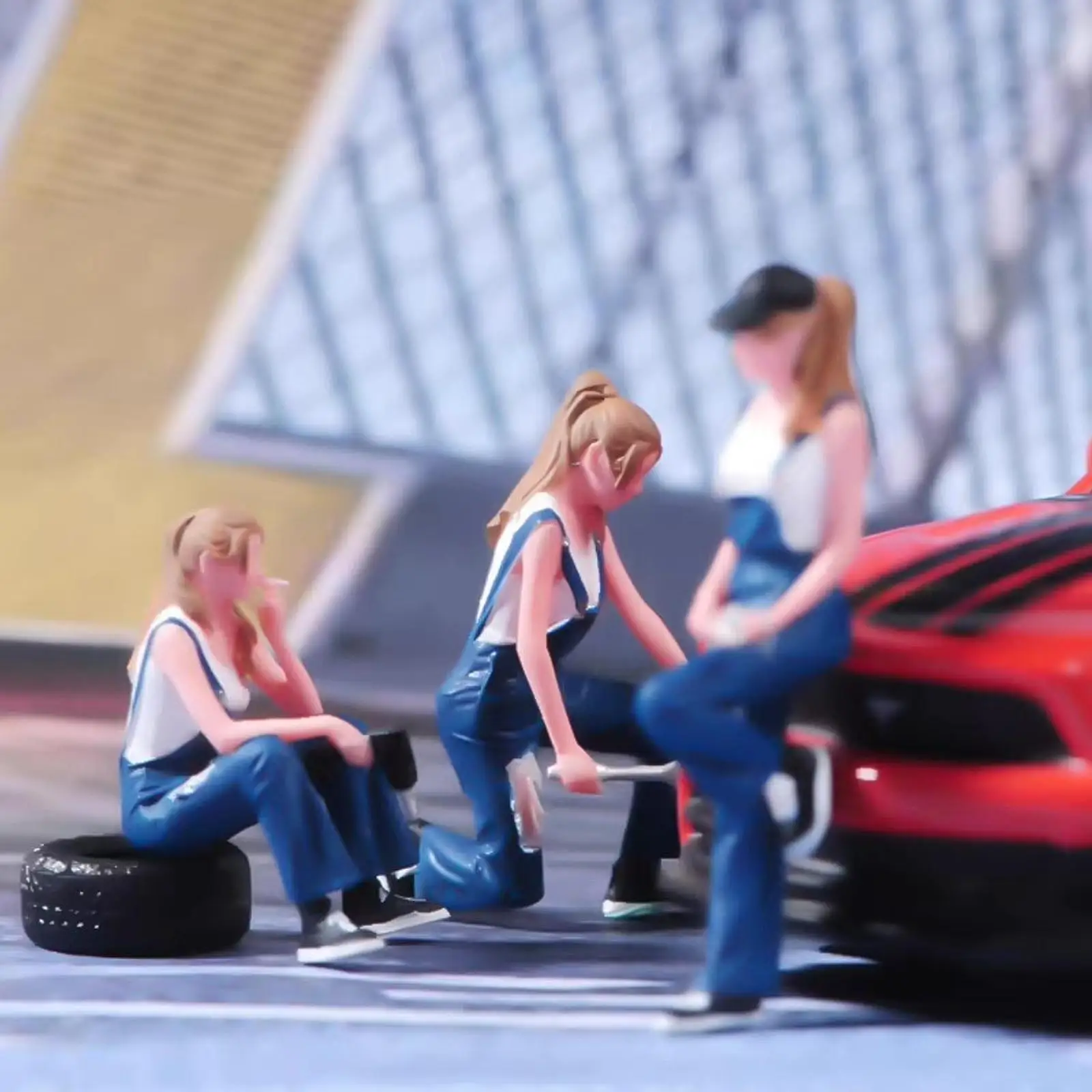 

3 Pieces 1/64 Scale Miniature Figures Female Car Tiny Mini Models