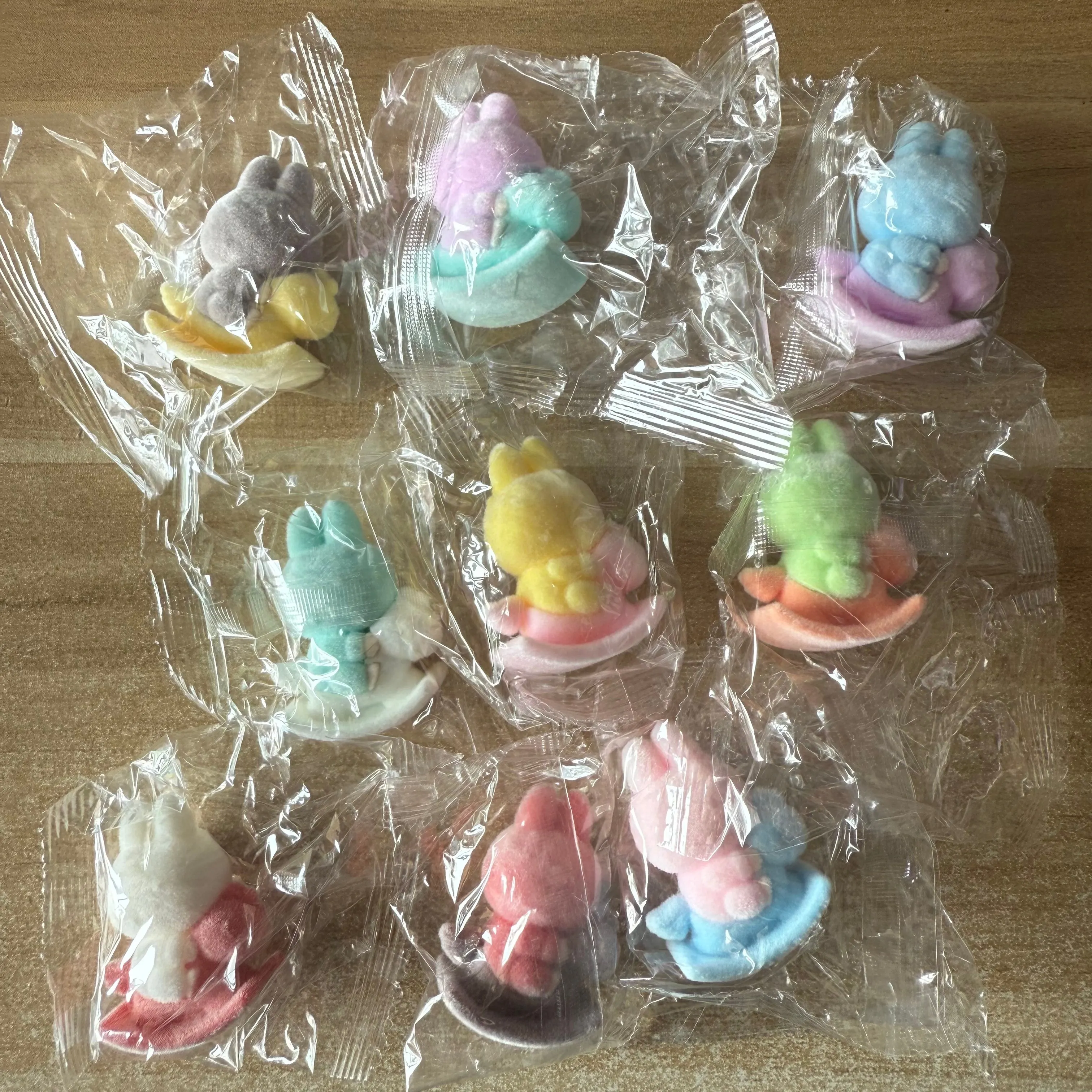 

Cute Anime Ornaments DIY Mini Action Figure Accessories Kawaii Dolls Christmas Halloween Birthday Festival Gifts Toy