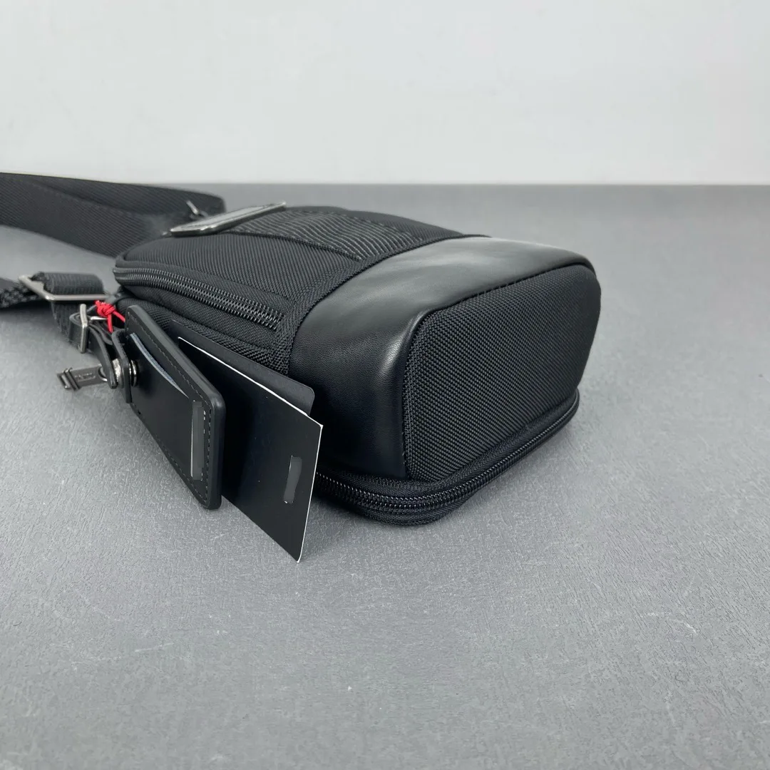 Мужская нагрудная сумка Urban Explorer — прочный нейлоновый слинг для городских поездок и путешествий