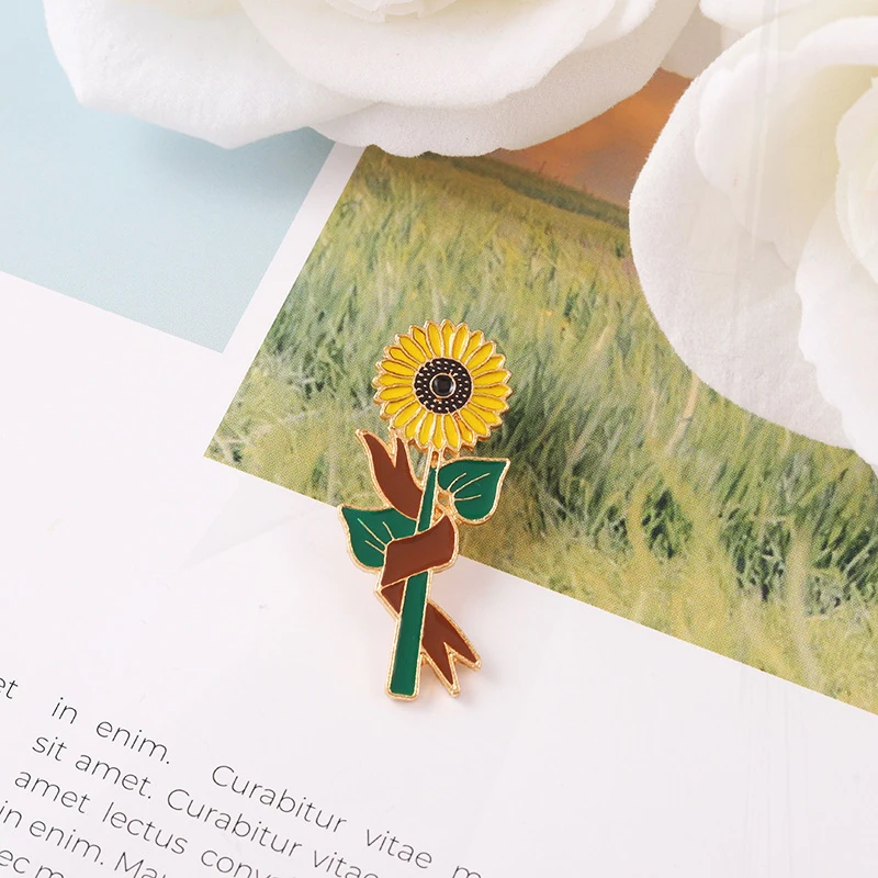 Sunflower Pin Sunshine Prize Metal Badge Plant Flower