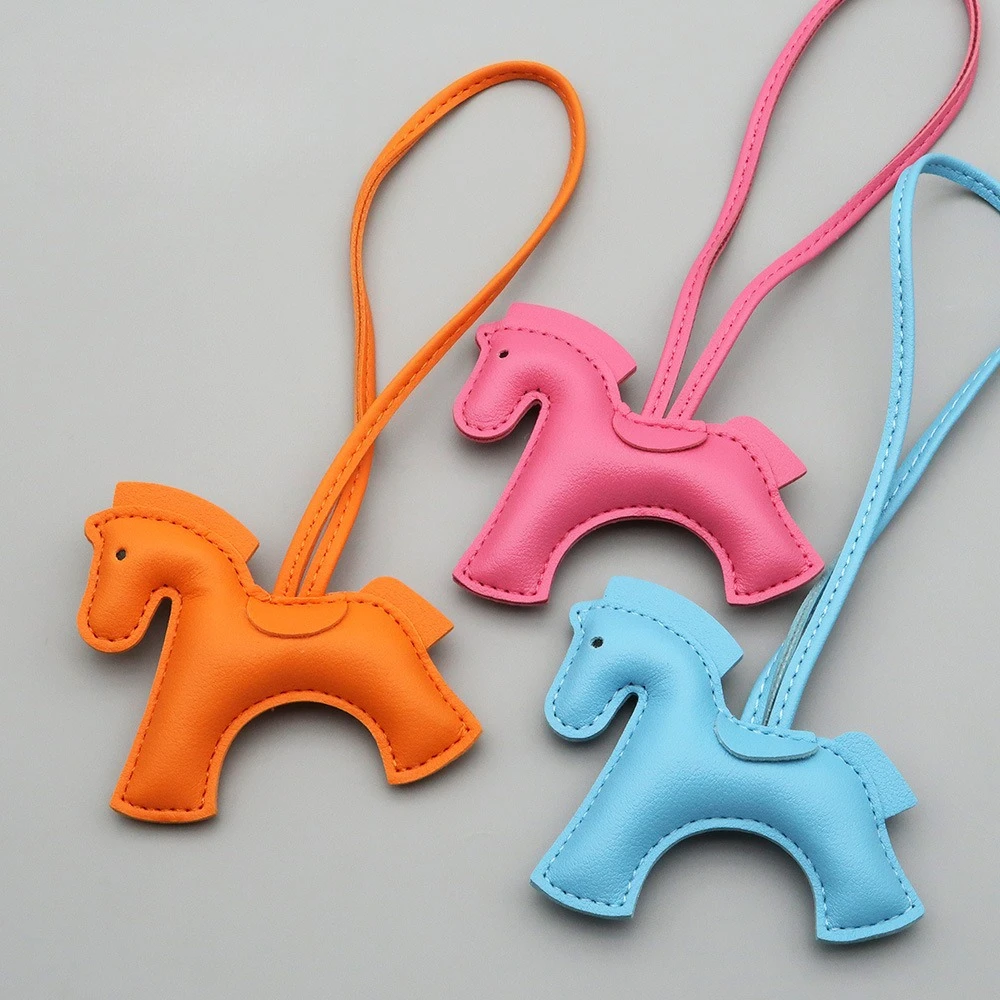 

Форма лошади, веревочный ремешок, брелок, украшение для сумки, 2026, новая модная сумка, аксессуары, роскошный дизайнерский подарок для женщин