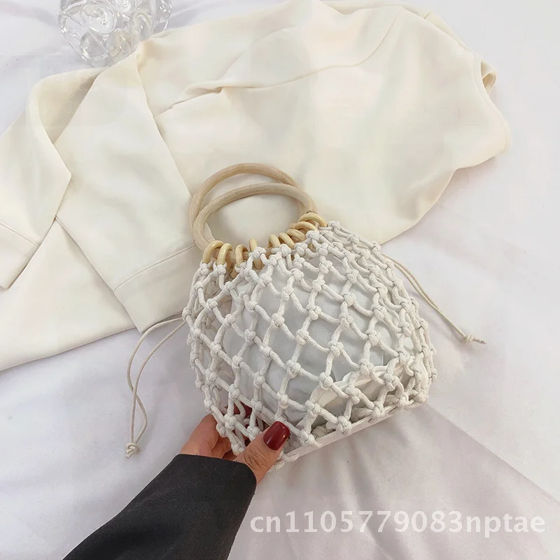 手作りのわら編みミニバケットバッグ、内側に巾着開閉式、女性用、フレッシュなショルダービーチバッグ、木製ハンドル、ホワイトカーキ