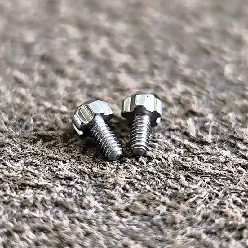 男性と女性のための銀の時計のネジヘッド,ペンタゴン,ハードm1.2 (ピッチ) * 2.5*3.7mm