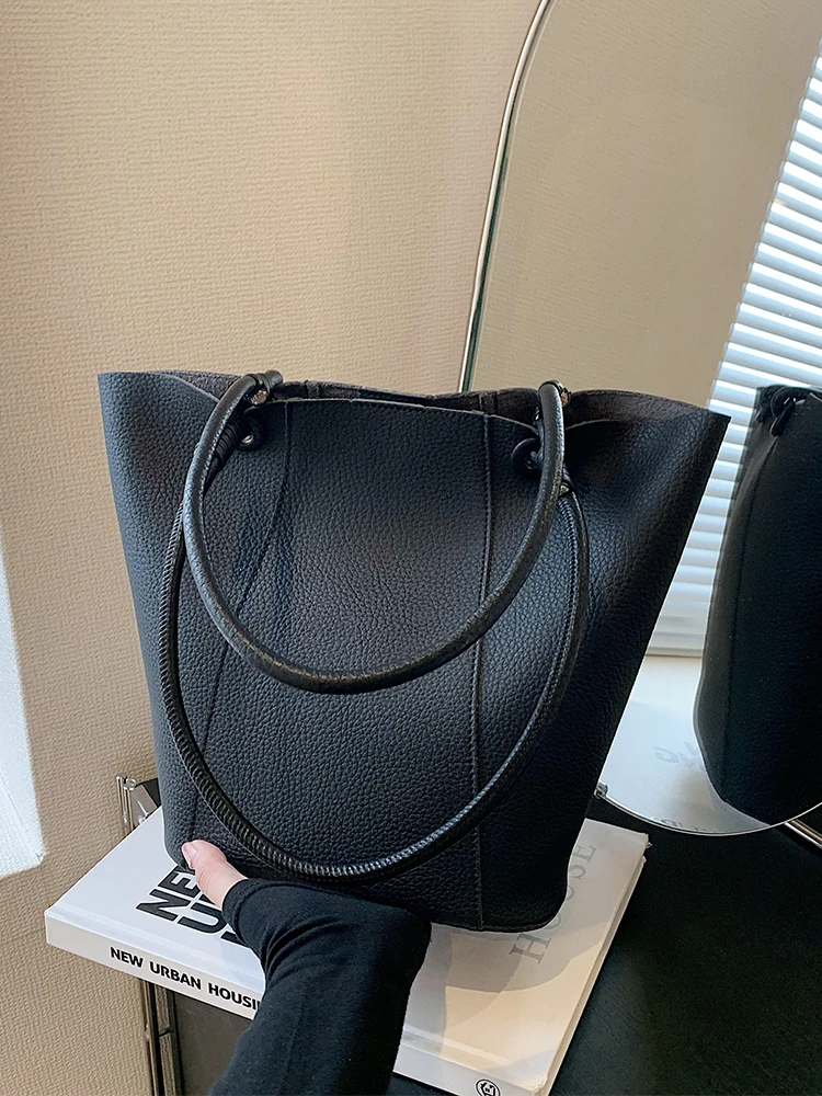 Large Capacity Women's Bucket Bags 2023 New Solid Color Single Shoulder Commuting Bag Casual Simple Female Handbag