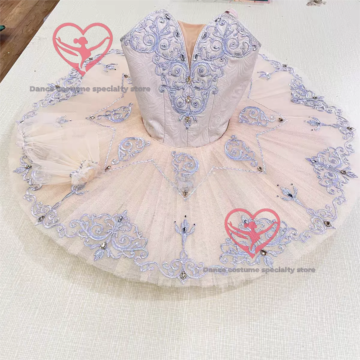 

Белое детское балетное платье-пачка с цветочным принтом Fairy