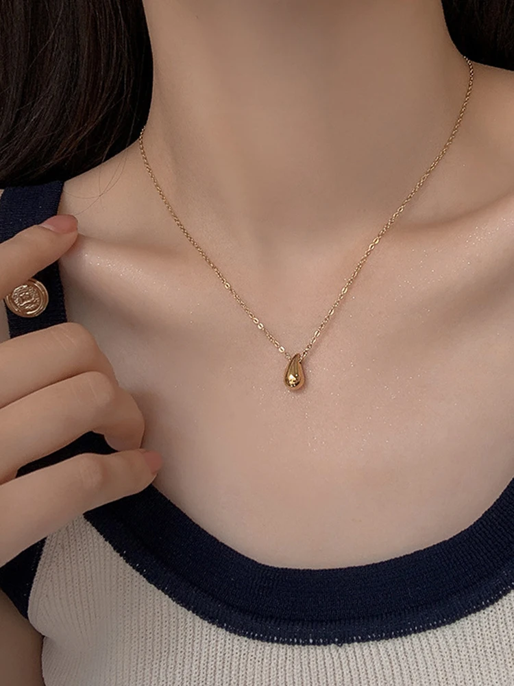 

Light luxury niche small water droplet collarbone chain