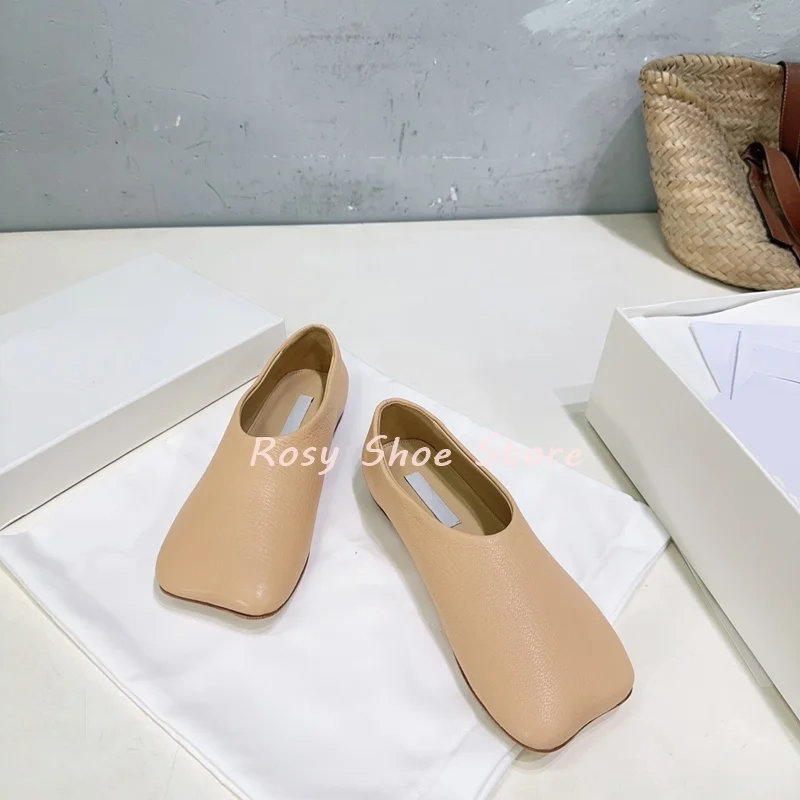 

Нишевые элегантные одинарные туфли с квадратным носком и матовой текстурой личи, осень-зима, новый тренд, универсальная повседневная повседневная обувь без шнуровки на мягкой подошве