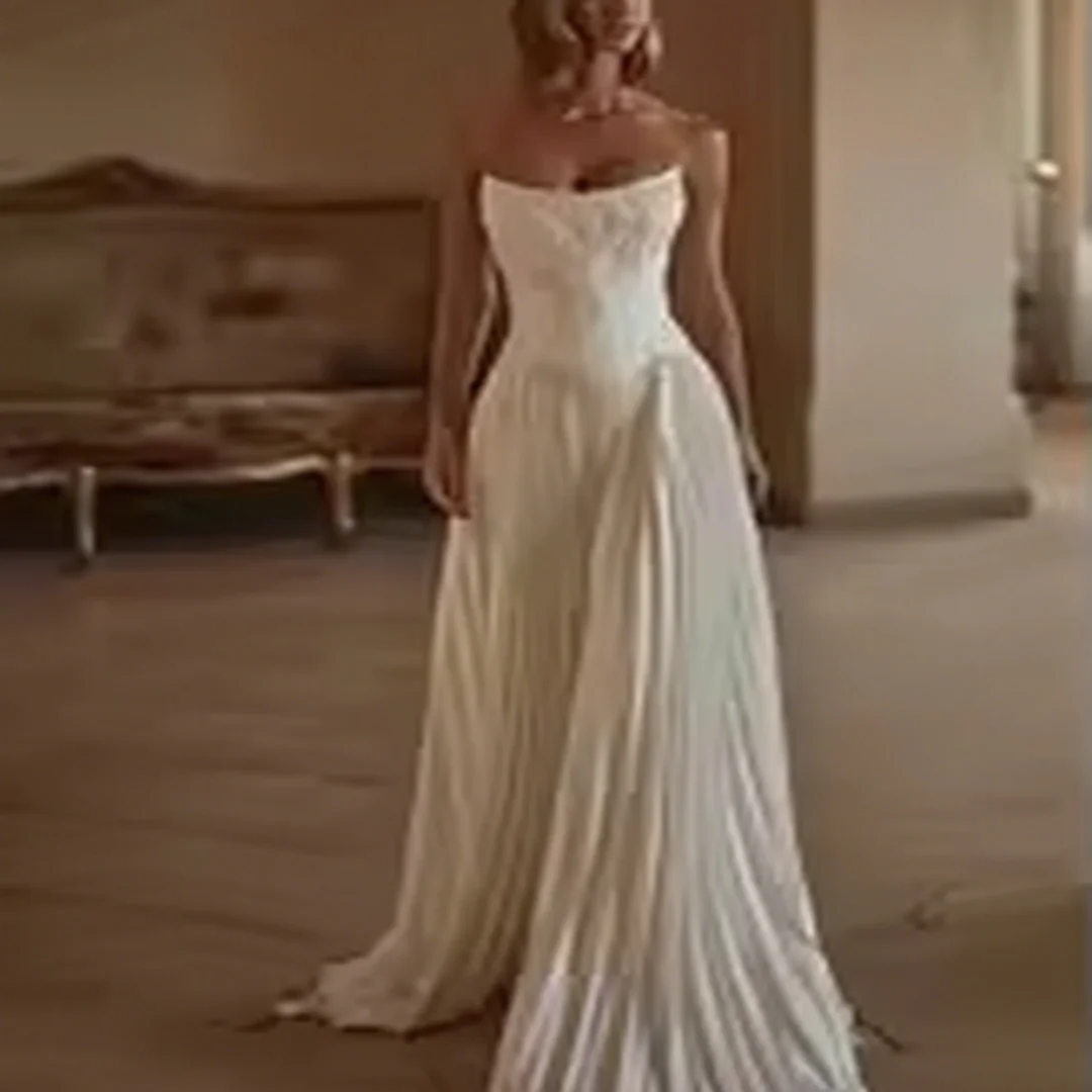 ヴィンテージプリーツストラップレスウェディングドレス刺繍ビーズアップリケエレガントなブライダルドレスシンプルなカスタマイズ