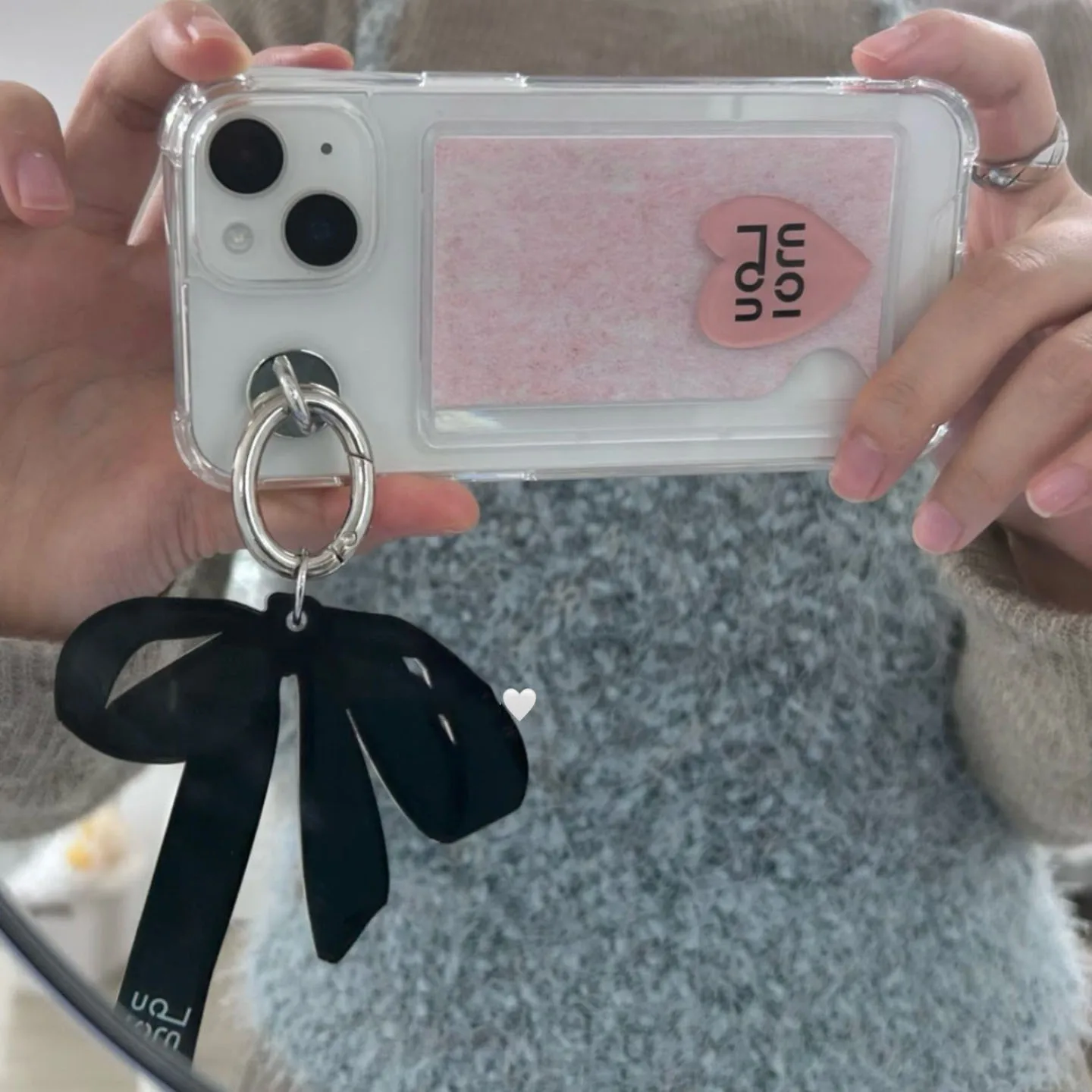 Korean INS Niche New Gray Pink Series Bow Pendant with Black Edge for iPhone 15pro/14pro max 13/12/11 Phone Case Protection Case