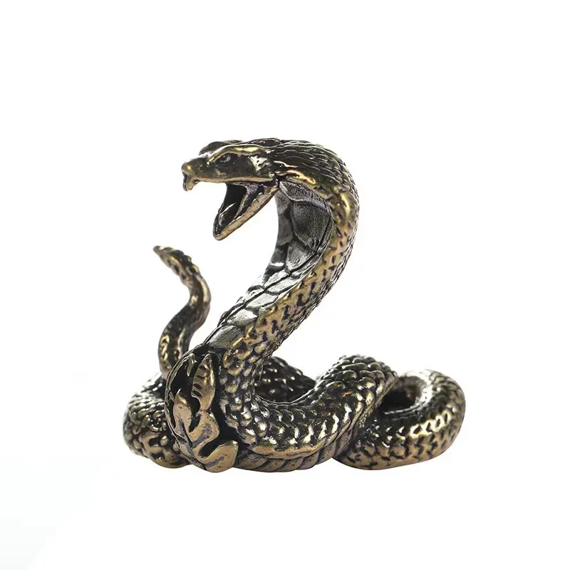 تمثال كوبرا عتيق من النحاس الصلب - منحوتة ثعبان مصنوعة يدويًا، عرض قابل للجمع لغرف متعددة وديكور عطلة احتفالي