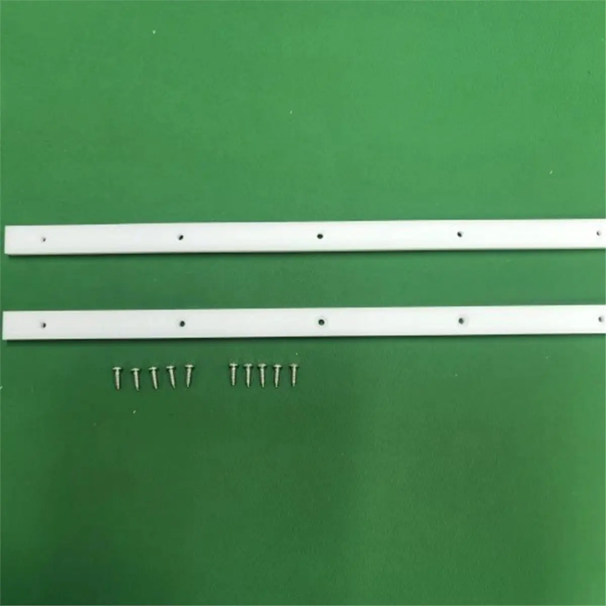 AT16 2Pack Crosscut Sled for Table Saw,Miter Slot Runners,UHMW Miter Bar with Predrilled Holes & Screws Ideal for U Tracks