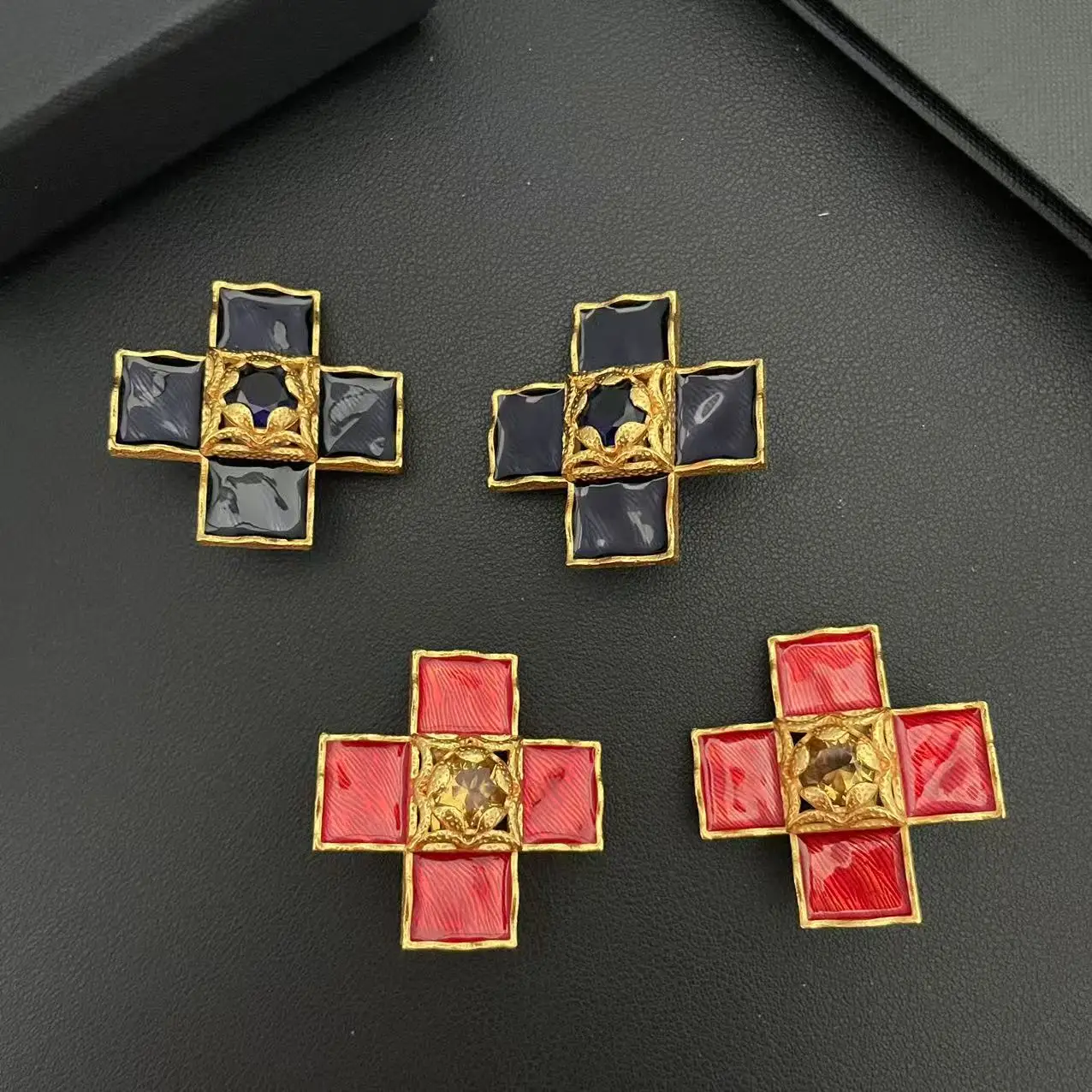 Vintage Enamel Crystal Geometric Black Red Luxury Earrings Women Top Quality Jewelry Trend